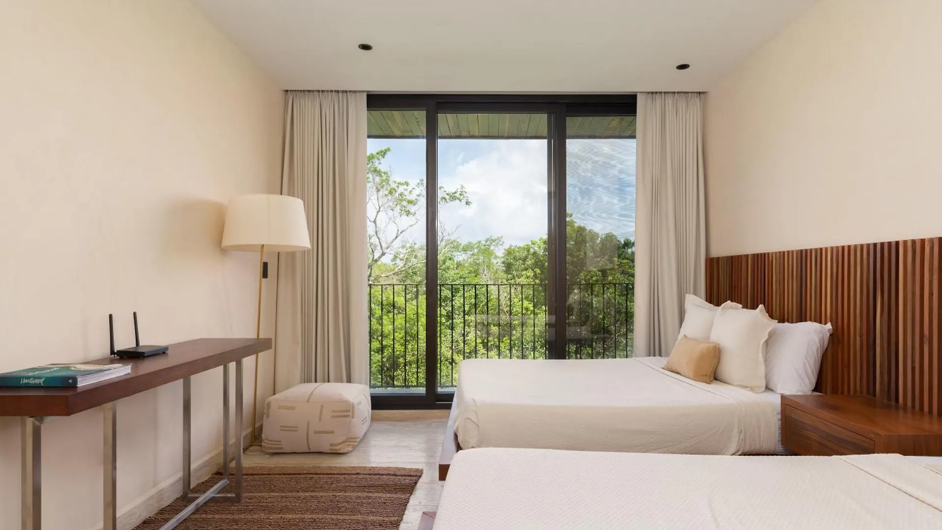 トゥルムBeautiful Aldea Zama Ph With Private Plunge Pool And Terraceアパートメント アパート